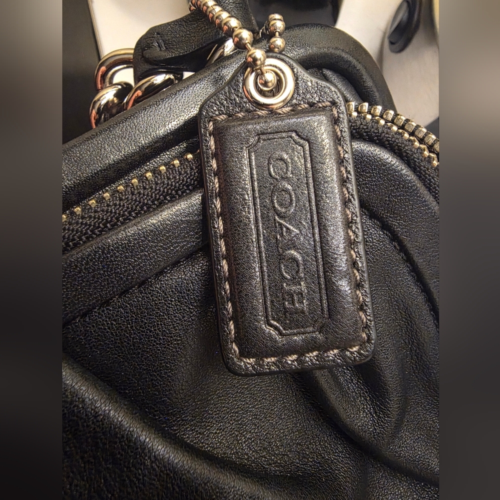 Coach Parker Kisslock Black Leather Chain Shoulder Bag With Coach Spider Charm - Picture 8 of 11